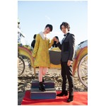 斉藤工「剛力さん顔が小さくて遠近感つかむのに苦労」、CM撮影秘話語る。