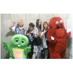 ライブで燃え尽きたガチャピン、MUCCライブ飛び入りのロングMV解禁。