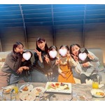 妊娠中の安めぐみ、近藤千尋らと&ldquo;わちゃわちゃ集合ショット&rdquo;