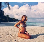 「ジェイソン・ステイサムとの子を妊娠」発表