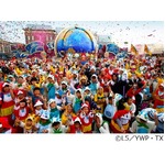 USJで1700人が妖怪ウォッチ仮装、11月からパーク限定メダルが登場。