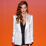 エルビス孫がマッドマックス婚、映画の撮影で共演のスタントマンと。