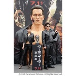 西内まりやがヘソ出し&ldquo;女戦士風&rdquo;に、シュワルツェネッガー愛を熱弁。