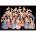 オスカー美少女集団初ワンマン、アイドルユニット・X21が全員で熱唱。