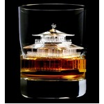 【写真】グラスに浮かんだ&ldquo;氷の彫刻&rdquo;、ウイスキーの新しい楽しみ方の提案。