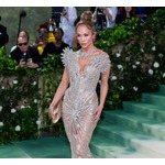 ジェニファー・ロペスが苦渋の決断、&ldquo;やむを得ない理由&rdquo;でツアー中止発表