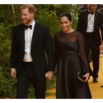 メーガン妃、異母姉から訴えられる