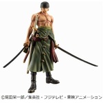 ゾロの肉体美そのまま立体化、刀は鞘に納められる精巧な作りに。