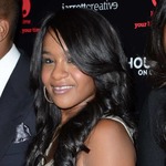 ホイットニー娘逮捕寸前だった、意識不明で発見される2日前に逮捕状。