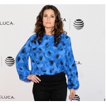 「アナ雪」エルサ役のイディナ・メンゼル婚約