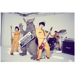 &ldquo;ウルトラ怪獣&rdquo;が怒涛の演奏、ゴモラ出演＆ウルトラマン映像満載MV。