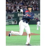 ポーズを見せる大谷　野球