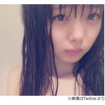 NMB市川美織がセクシーレモンに、風呂上がり濡れ髪写真にファン歓喜。