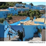 &ldquo;真っ青な村&rdquo;存続巡り投票、映画の宣伝に協力したら観光客激増で。