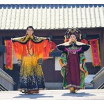 &ldquo;皇帝&rdquo;福山雅治＆&ldquo;皇后&rdquo;仲里依紗、地元長崎パレードに2万6000人の観客