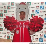 &ldquo;顔ハメ&rdquo;したハム中田翔に「かわいい！」の声