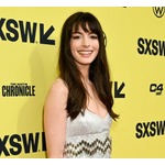 「なぜみんなアン・ハサウェイが嫌いなのか」中傷記事に悩んだアン・ハサウェイ