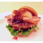 女性目線のモス「とびきりハンバーグサンド」新作