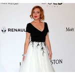 ハリウッド離れたリンジー、今は難民支援に情熱