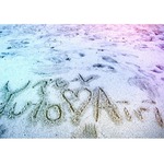 砂浜に書いた&ldquo;佑都&rdquo;と&ldquo;愛梨&rdquo;と&ldquo;アモーレ&rdquo;