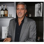 ブラピ親友のクルーニー、離婚の件にショック