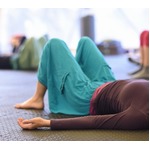 「数人床に倒れてる。死んでる。何か儀式のよう」通報、警察が突入すると&hellip;