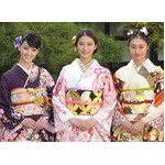 忽那汐里&ldquo;妹&rdquo;望結にデレデレ、オスカーが恒例の晴れ着撮影会実施。