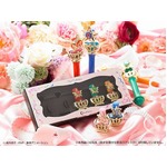 セーラームーンのネイルセット、セーラー戦士の変身アイテムモチーフ。