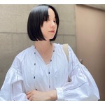 のん「まだ春ってことで合ってる？」爽やかな春コーデショット