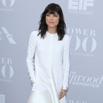 米女優が飛行機内で奇行騒動、「彼は私の陰部を燃やす」と泣き叫ぶ。