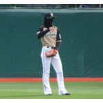 楽天vs.日ハムに謎の&ldquo;黒いヤツ&rdquo;がいたと話題