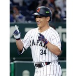 喜ぶ吉田　野球