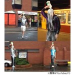 &ldquo;街角で牛乳かぶる&rdquo;妙な流行、大学生が始めた行動が英国で話題に。