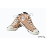 ふわふわダッフィースニーカー、コンバースプロデュースの限定品。