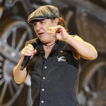AC/DC元ドラマーが自宅拘禁へ、薬物所持と殺害の脅迫の罪で8か月間。