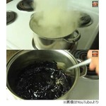 コーラ煮詰めるとどうなるの？ 検証動画が数日で600万回再生に迫る。