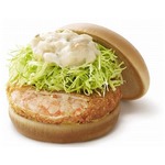 モス「海老カツバーガー」一新、プリッとした食感や具材感アップ。