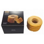 ファミマがプレミアムバウム、厳選素材を使用したホールタイプ。