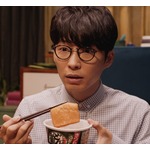 星野源、吉岡里帆と不思議な「どん兵衛」CM