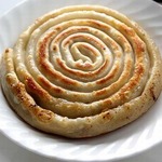 全長157cmの&ldquo;日本一長い&rdquo;餃子、「細く長く」をコンセプトに開発。