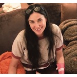 デミ・ムーア、ストレスで前歯2本失う