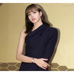 BLACKPINK・リサ、パリの有名キャバレーでパフォーマンス披露へ