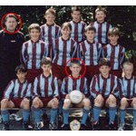 元イングランド代表、小学校の恩師から退場処分