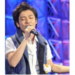 アニソンGP「夏目」熱唱24歳V、過去最多の応募10,320組の頂点に立つ。