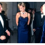 故ダイアナ妃、ゴシップ記事読むため&ldquo;こっそり&rdquo;王室内へタブロイド紙取り寄せていた