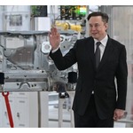 資産28兆円イーロン・マスク氏、家なく&ldquo;友人宅転々&rdquo;生活