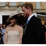 メーガン妃、パンツスーツ着用が禁止に