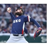 力投するサトリア　野球