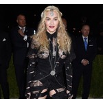 マドンナ、マイケル・ジャクソンと濃厚キス告白