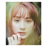 アンニュイな表情の&ldquo;赤毛の平祐奈&rdquo;に反響「美人さん」「素顔も素敵」